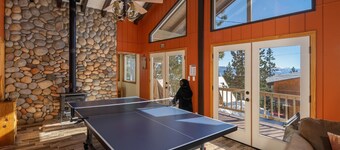 Catalpa Vista: 4 Schlafzimmer / 2 Badezimmer Ferienhaus / Blockhütte in Tahoe Vista, Schlafmöglichkeiten für 8