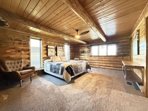 2 bedrooms, desk, iron/ironing board, travel cot