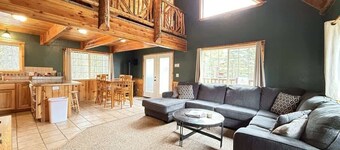 🚛FREE TRASH REMOVAL-YNP🐻25 MIN-WIFI-INTERNET📡-BBQ🔥FIRE PIT-🐻BLUE STONE