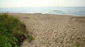 Beach - Livingston's fabulous Beachhouse (Coloma Charter Township)