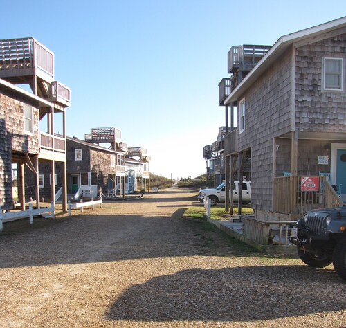 Ocean side/romance/pet friendly/dishwasher/Nags Head