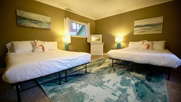 2 bedrooms, desk, free WiFi, bed sheets