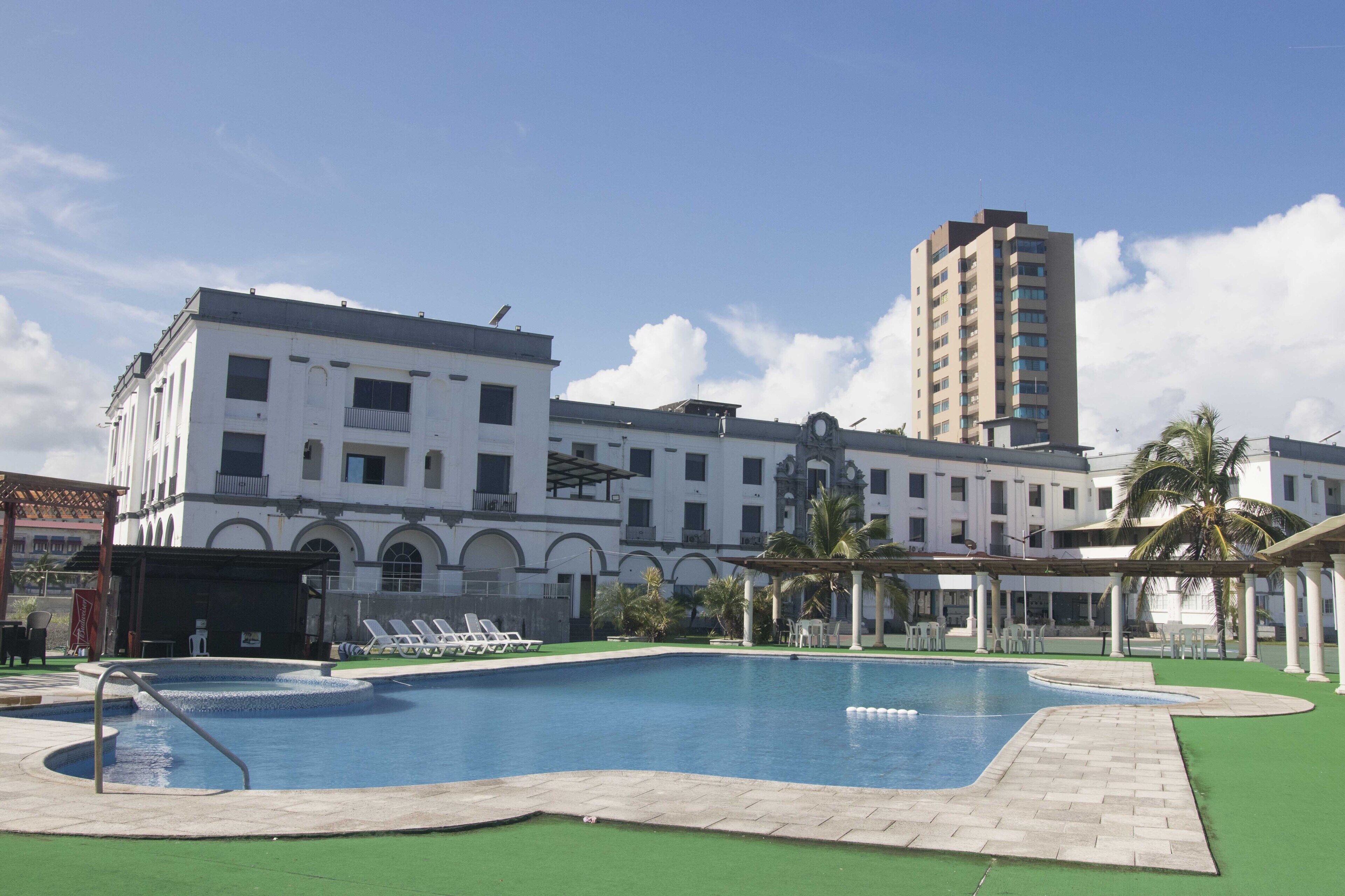 Photo - New Washington Hotel