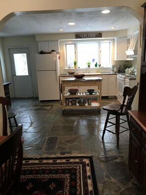 Fridge, microwave, oven, stovetop - The Brick House in the Woods...room for a Large Family! (Prospect)
