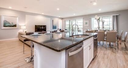 EV_2619 - 10 Bed 8 Bath Villa with Screened-In Pool, Games Room, Custom Kids Bed