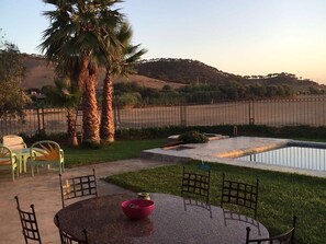 บริเวณภายนอก