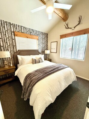 3 bedrooms, iron/ironing board, travel cot, free WiFi