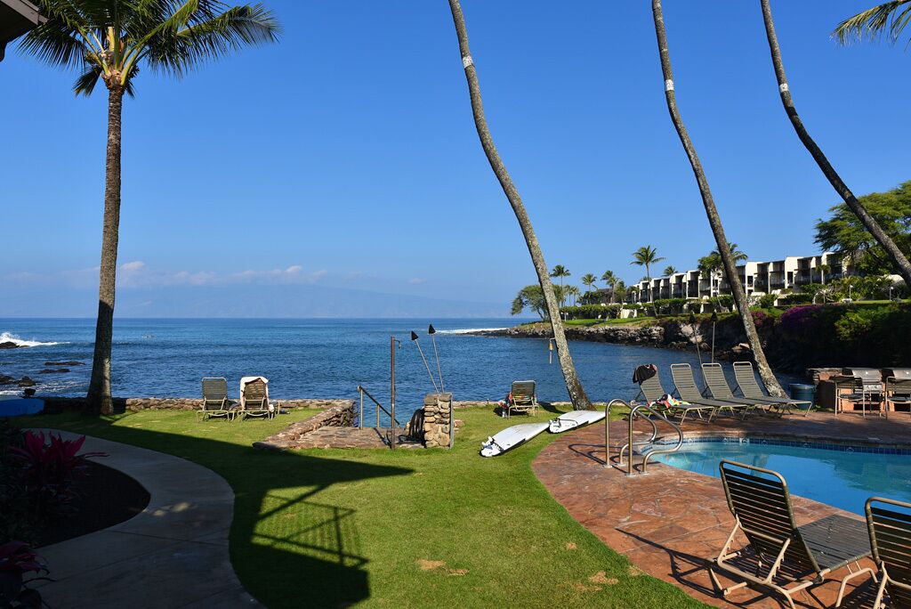 Step right into the ocean! Air conditioned #105