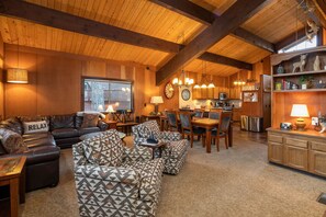 TV, fireplace, DVD player