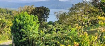 Lake Arenal Home Near La Fortuna and Arenal Volcano