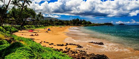 En la playa y toallas de playa