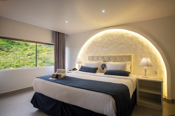 1 habitación, minibar, caja de seguridad en la habitación y escritorio