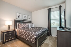 10 Schlafzimmer, Bügeleisen/Bügelbrett, WLAN, Bettwäsche