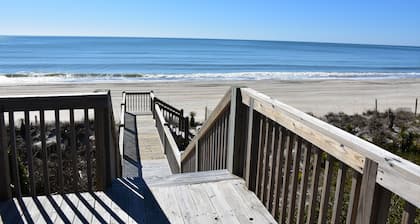 Oceanfront Cottage with Private Beach Access