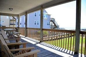 تناول الطعام بالخارج