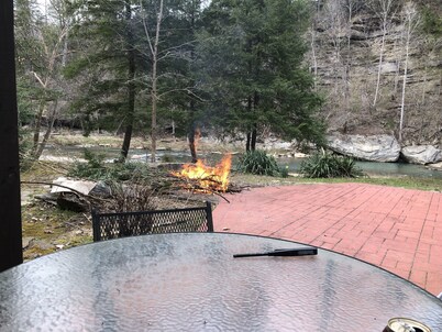 Luxury In Nature, Log Cabin In One Of A Kind Location.