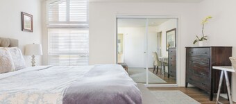 Downtown Napa!  Unit A Walk to Everything! 