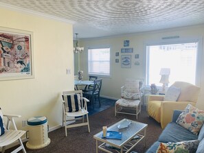 Smart TV, DVD player, books, stereo