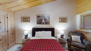 2 bedrooms, desk, iron/ironing board, free WiFi