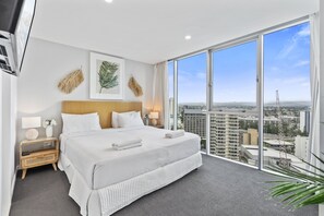 3 bedrooms, iron/ironing board, Internet, bed sheets