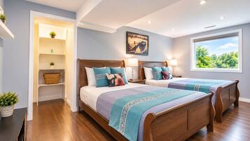 6 bedrooms, in-room safe, desk, iron/ironing board