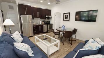 Flat-screen TV, DVD player, stereo