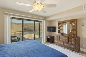 2 bedrooms, iron/ironing board, WiFi, bed sheets - Lazy Days E-03 - Two Bedroom Apartment, Sleeps 6 (Osage Beach)