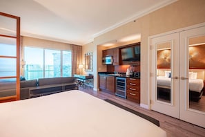 1 bedroom, desk, iron/ironing board, WiFi