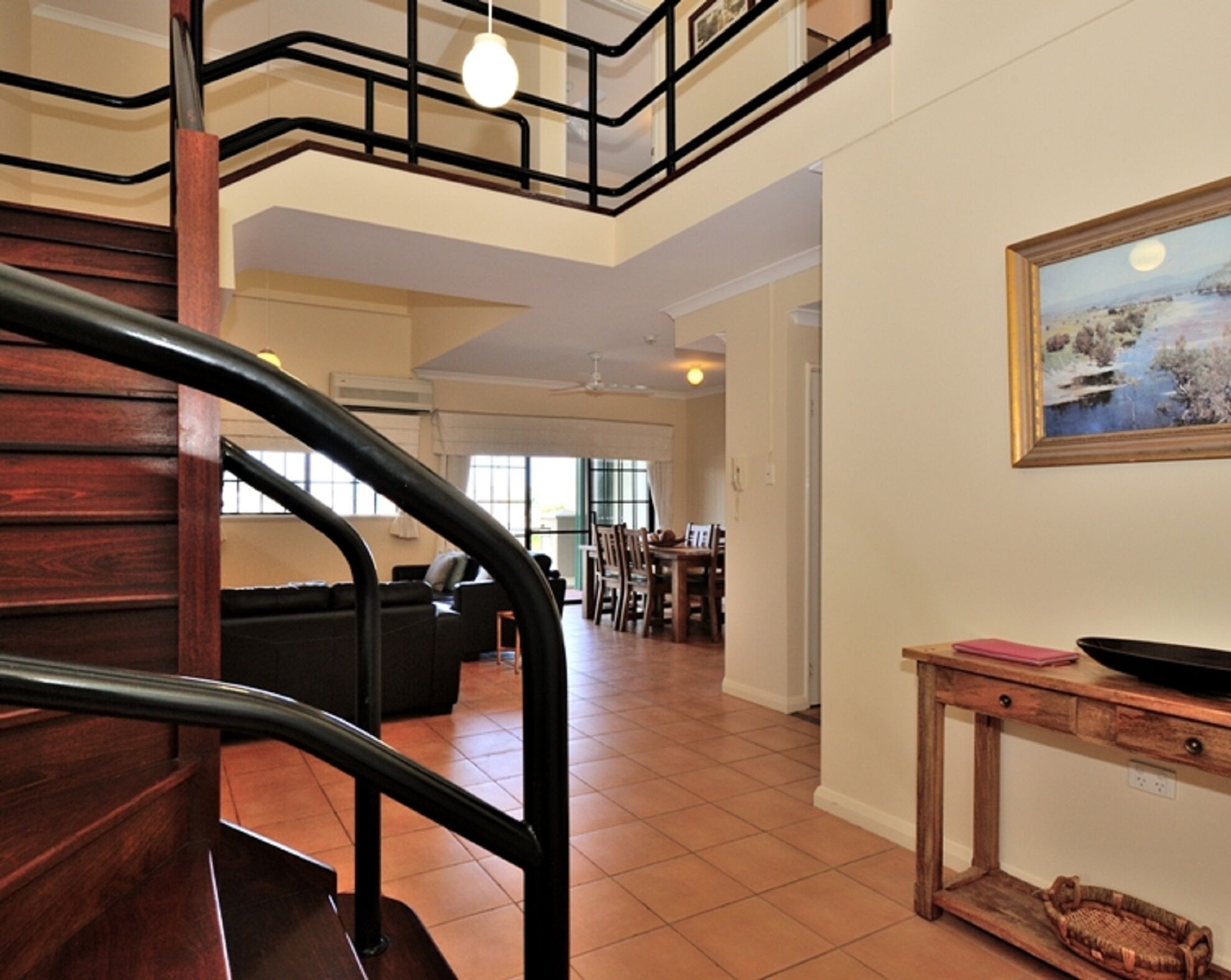 Great value 2 bedroom apartment in the heart of South Fremantle — image 9