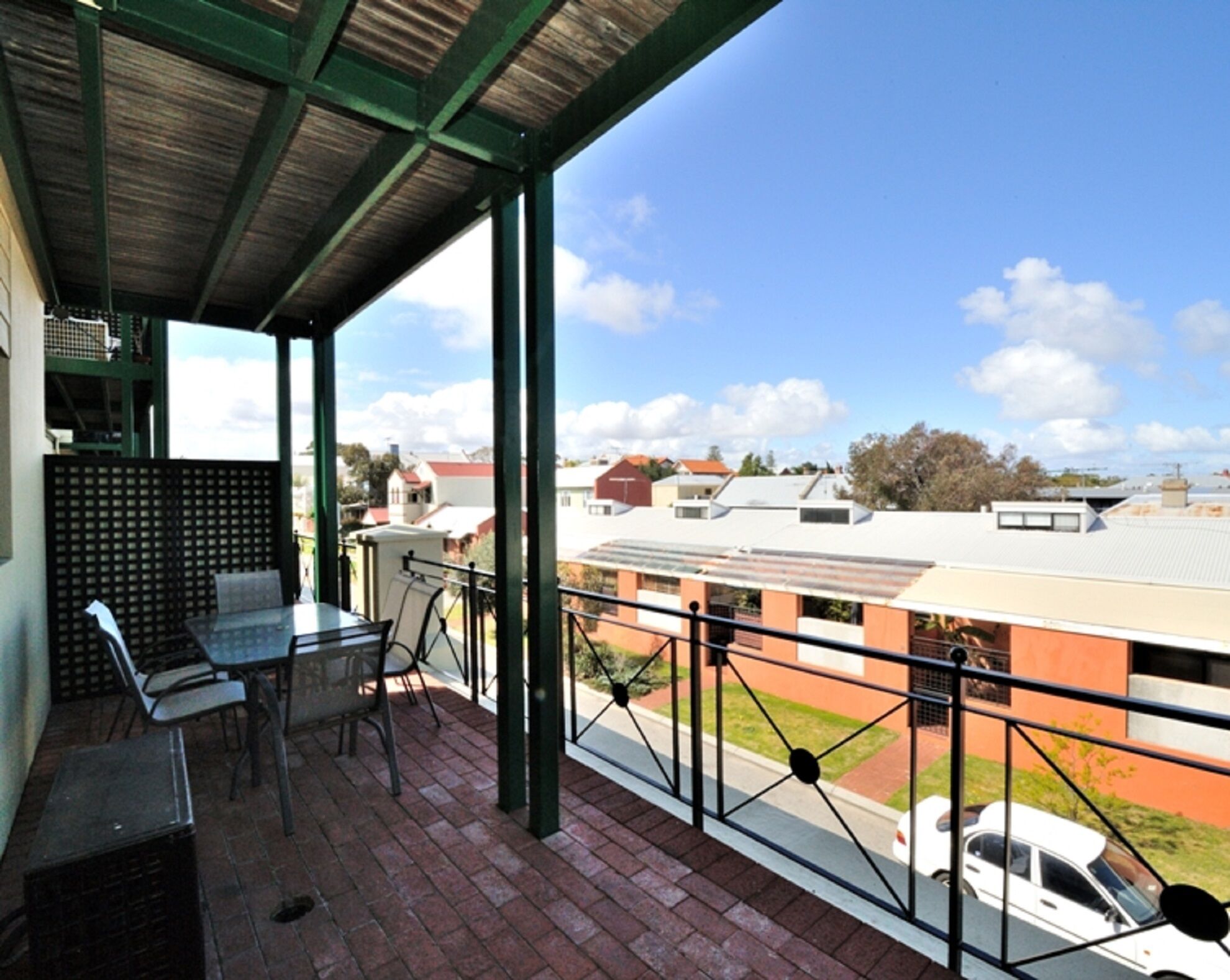 Great value 2 bedroom apartment in the heart of South Fremantle — image 29