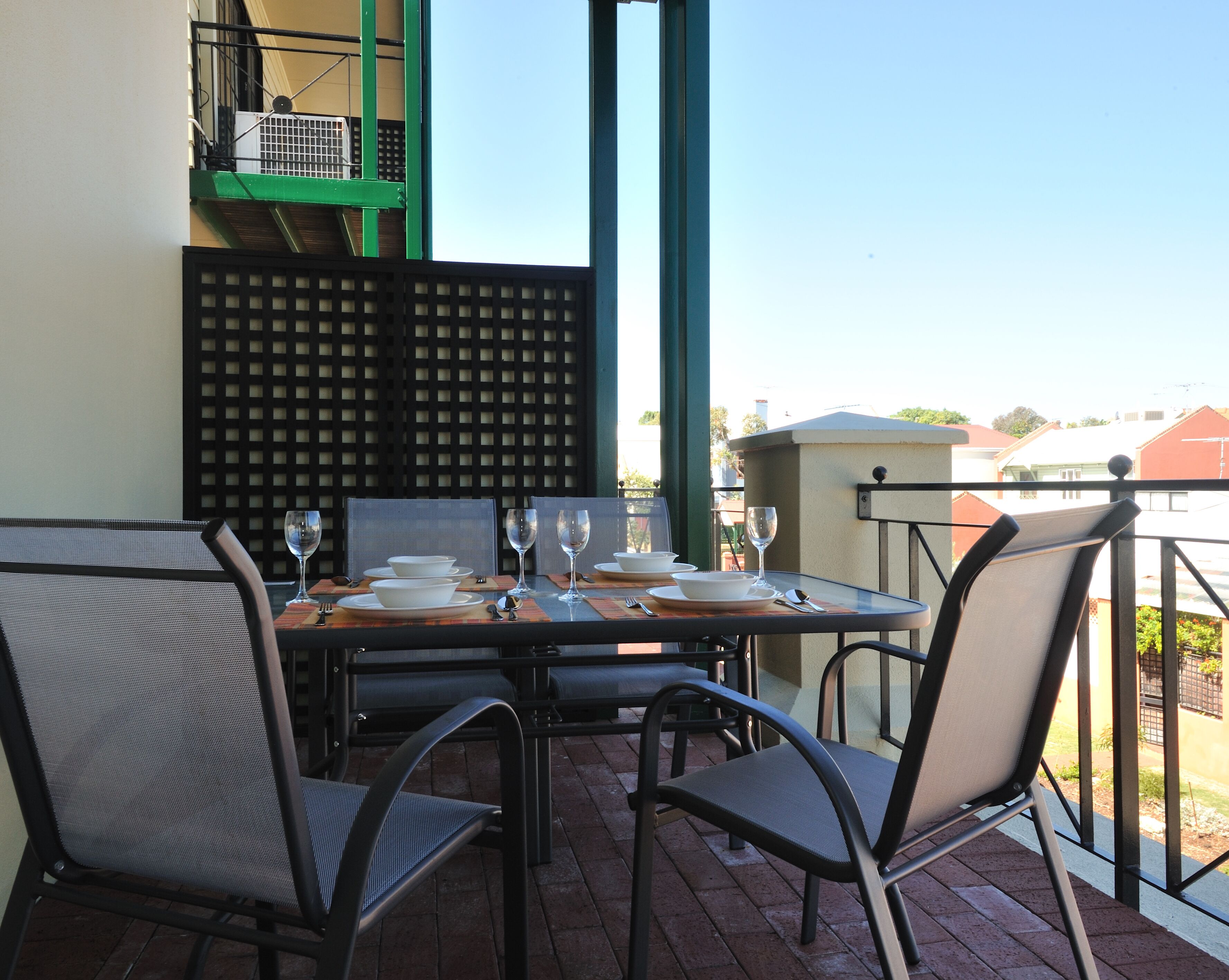 Great value 2 bedroom apartment in the heart of South Fremantle — image 28