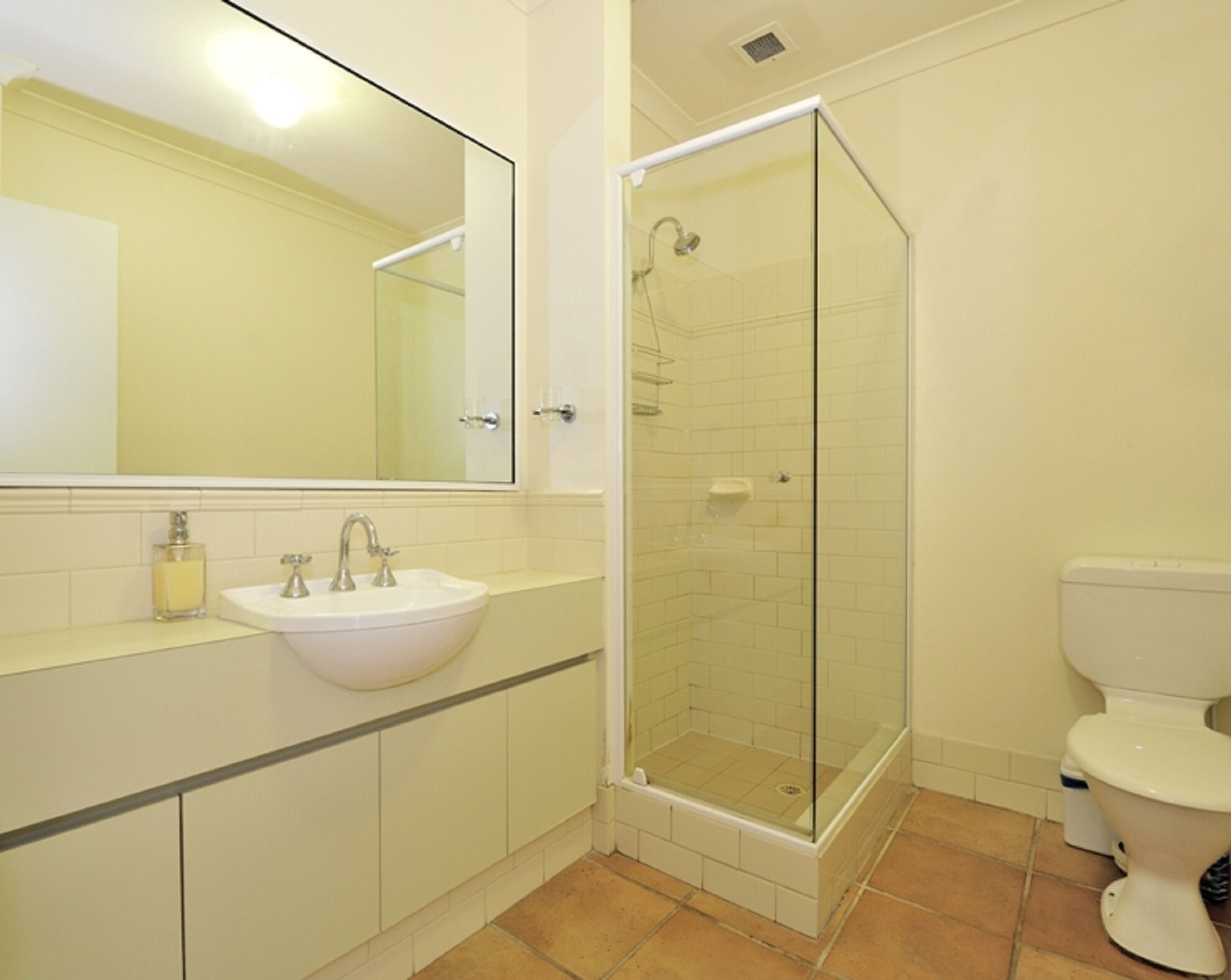 Great value 2 bedroom apartment in the heart of South Fremantle — image 22