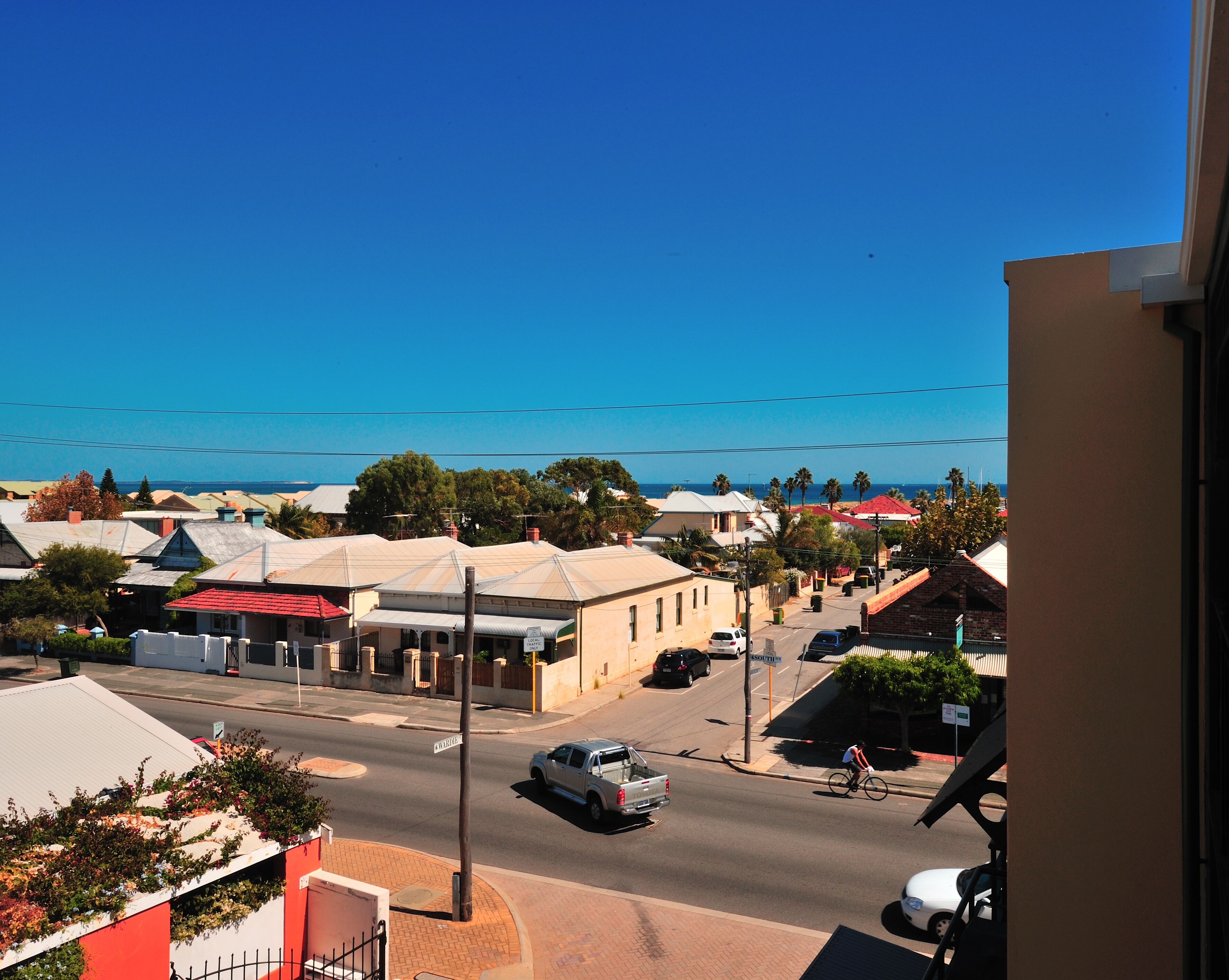 Great value 2 bedroom apartment in the heart of South Fremantle — image 13