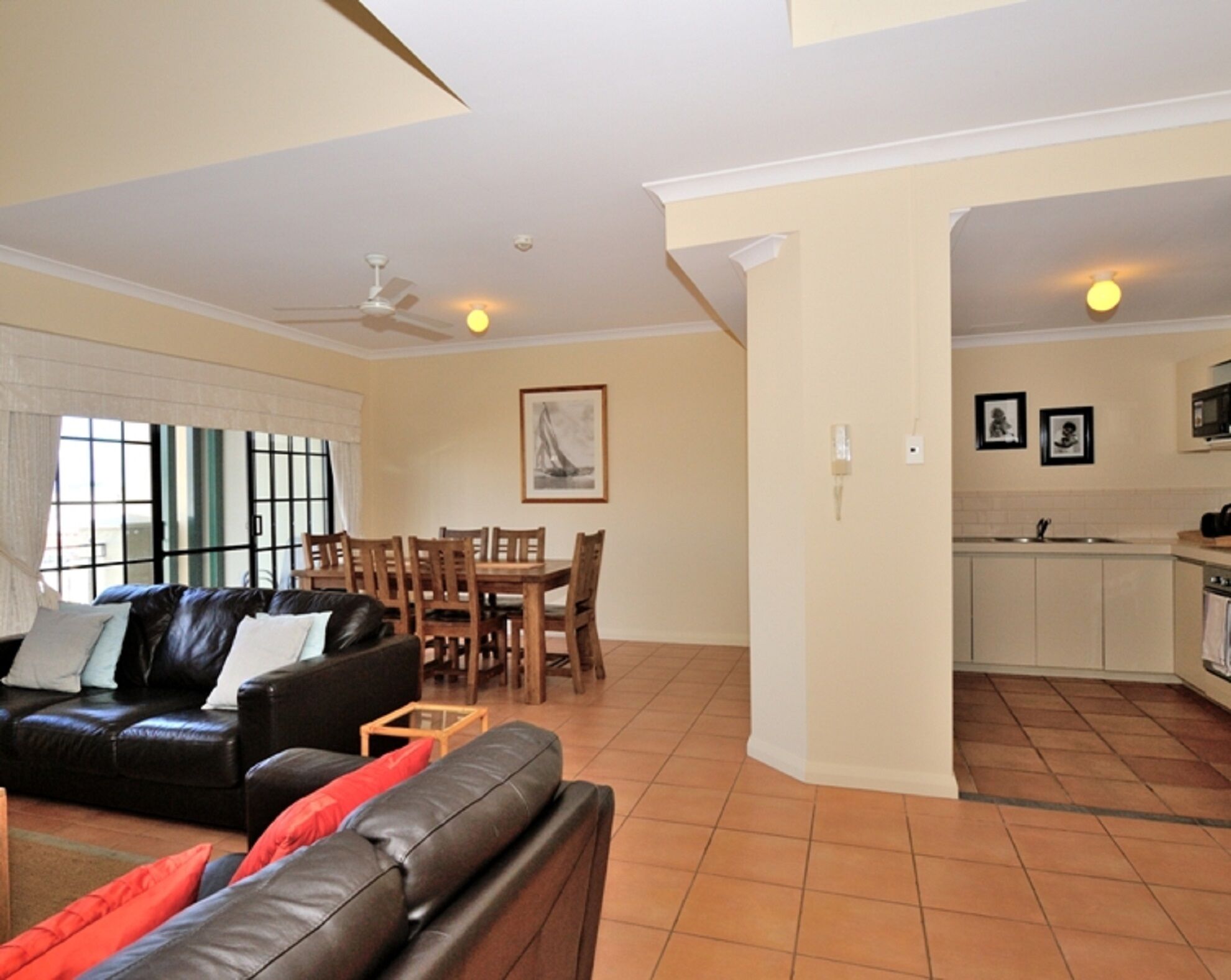 Great value 2 bedroom apartment in the heart of South Fremantle — image 20