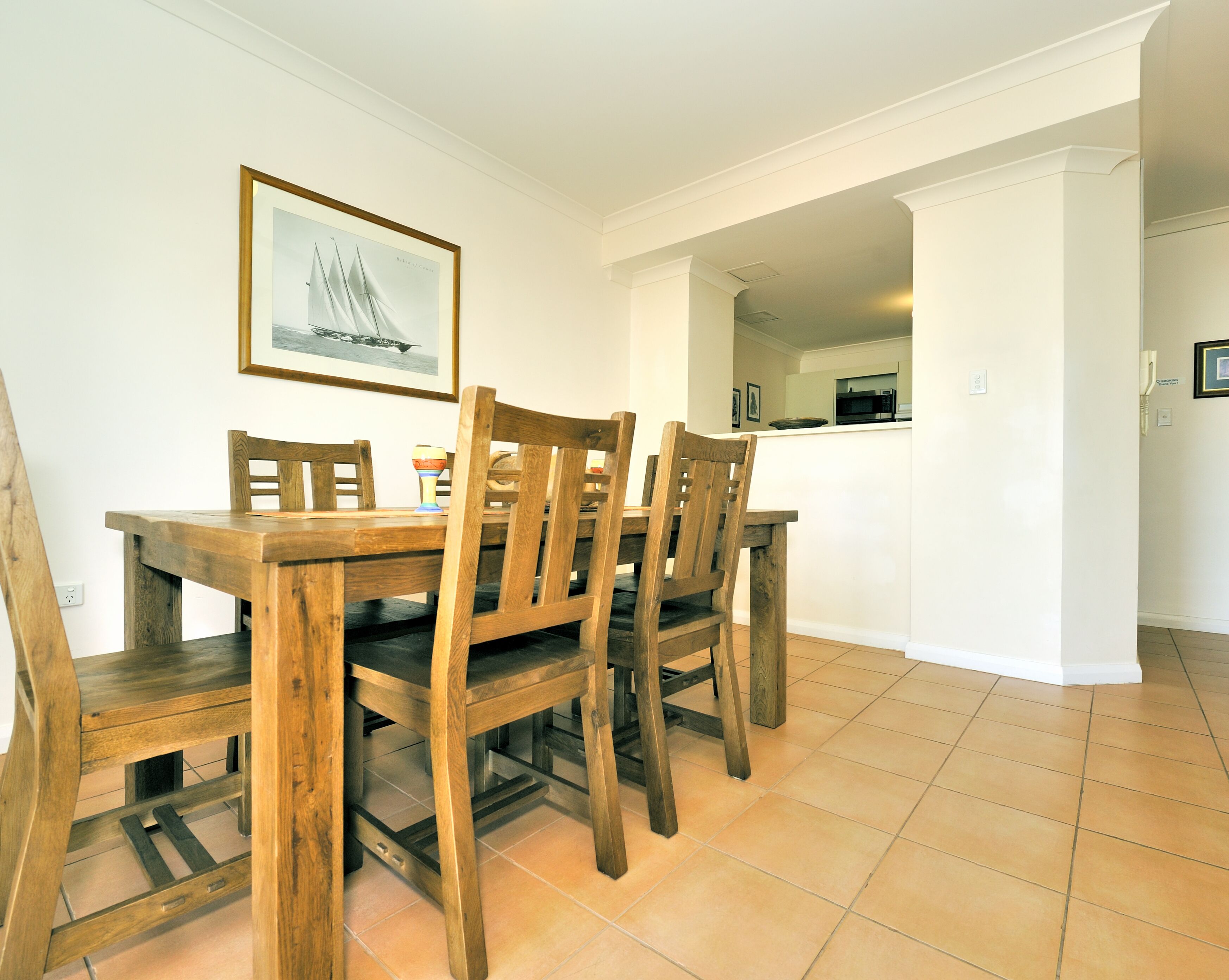 Great value 2 bedroom apartment in the heart of South Fremantle — image 7