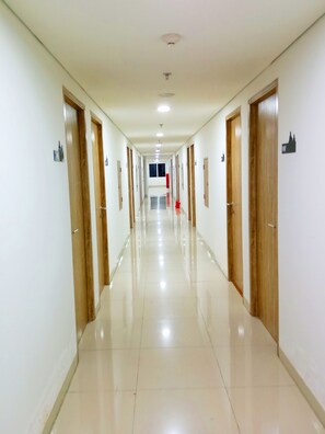 Hallway - Candiland Apartment By Sinergi (Semarang)