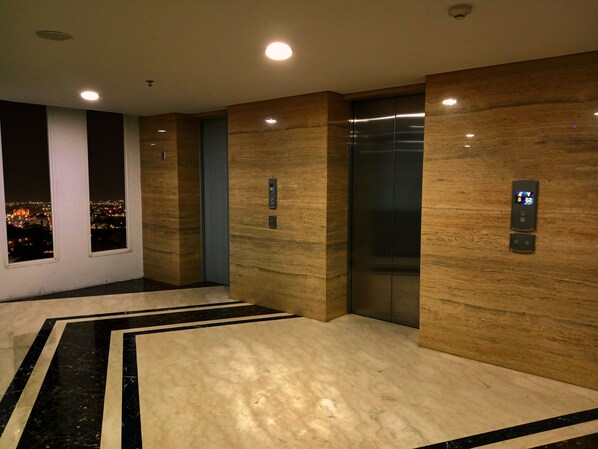 Lobby - Candiland Apartment By Sinergi (Semarang)