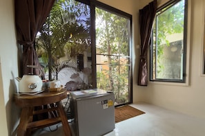 Villa 1 - Standard Queen Room (Ensuite) | Interior