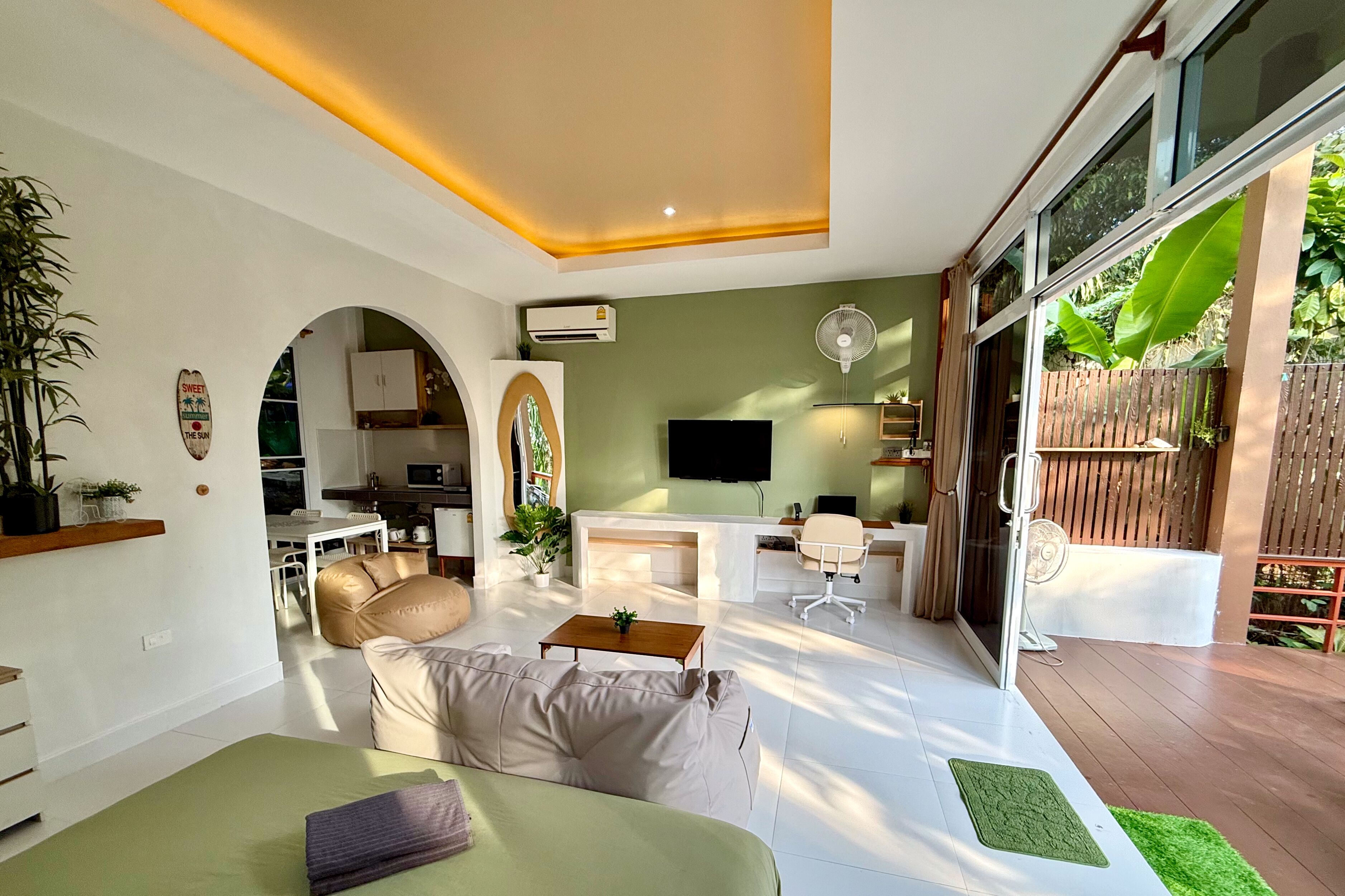 Superior Bungalow - Large Garden View (Ensuite) | Kostenloses WLAN, Bettwäsche