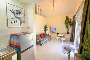 Family House, 2 Bedrooms, Garden View | Living area - Beach Jungle Koh Chang (Ko Chang)
