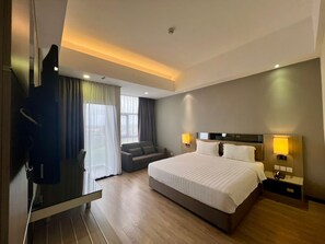 Deluxe Room, 1 King Bed