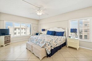 2 quartos, ferros/tábuas de passar roupa, Wi-Fi, roupa de cama