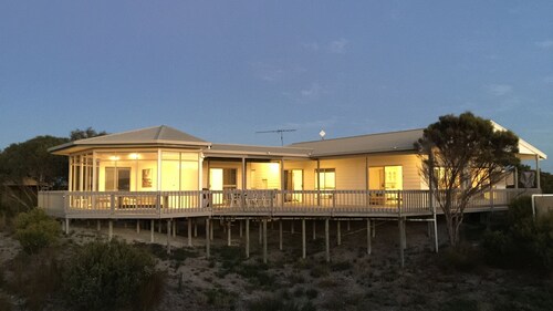 Luxus 4 Schlafzimmer 4 Badezimmer riesige Terrasse mit herrlichem Blick zum Strand Free WiFi
