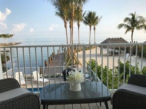 Terrace/patio - 🌸Home#6  FANTA🐬SEA Full WATERFRONT Home!🌸 (Marathon)