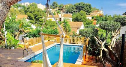 PRIVATE HOUSE wifi 2km rantapuutarha 600m ja grilli