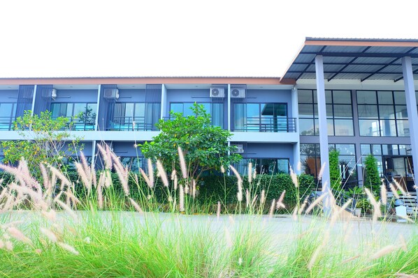 Exterior - Bed Hub Hotel (Phichit)