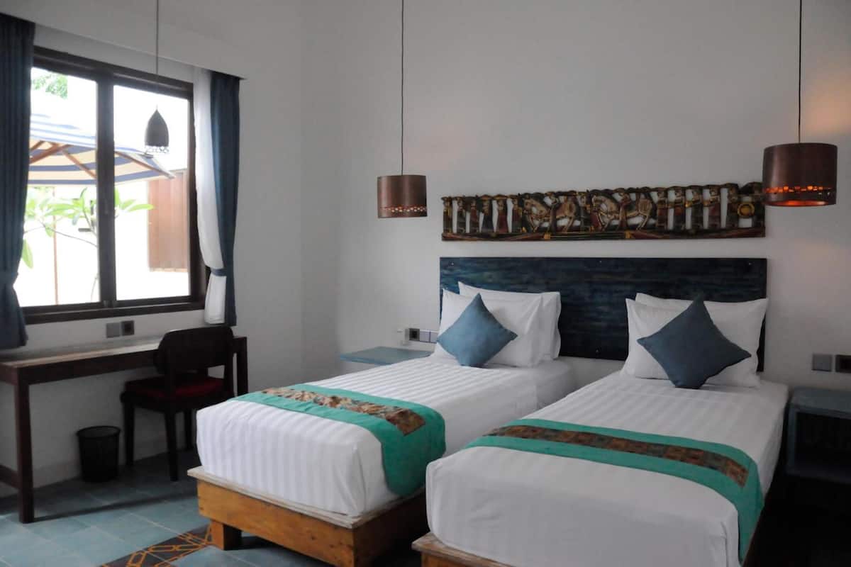 minibar, in-room safe, desk, blackout curtains