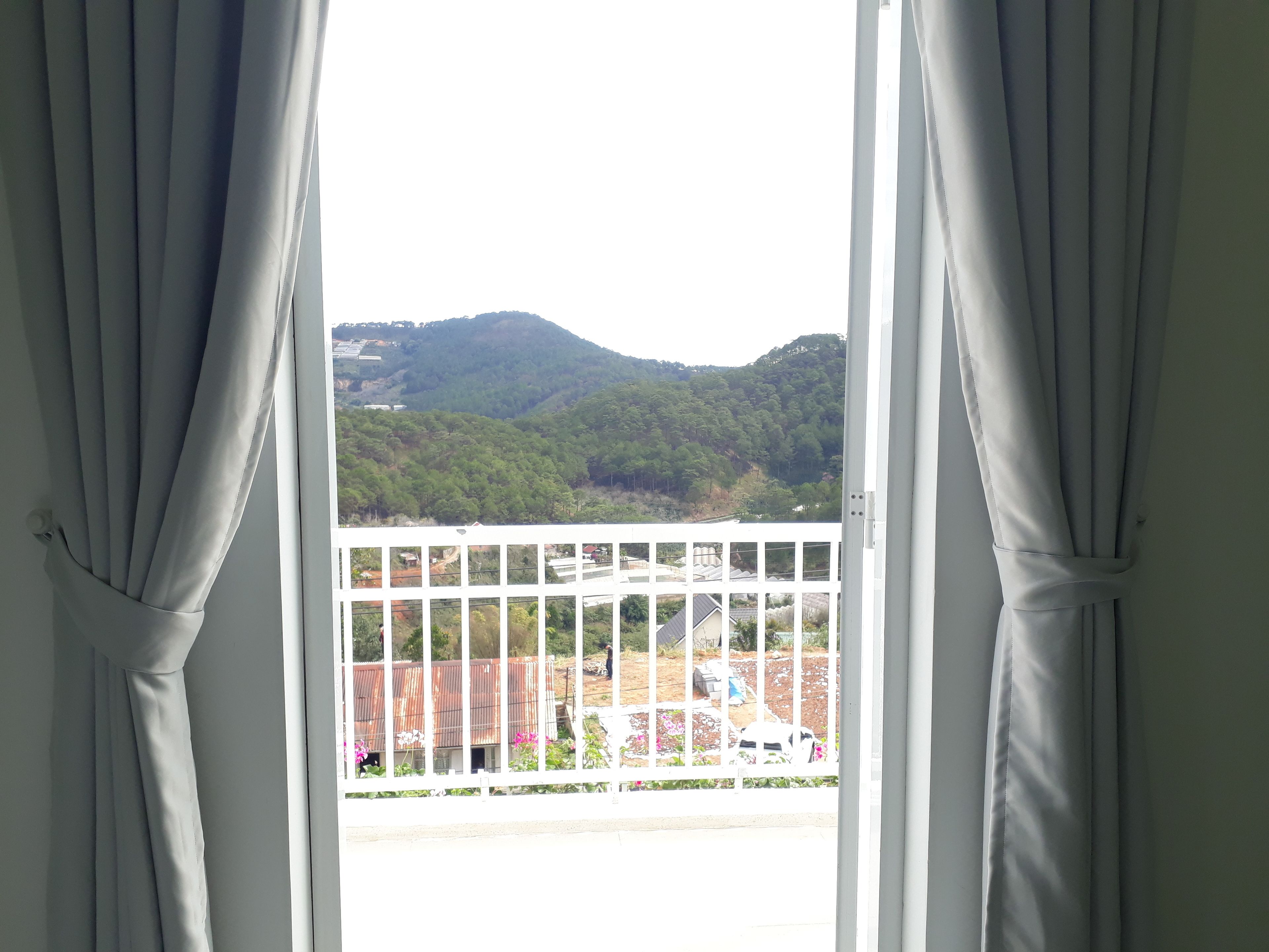 superior triple room | balcony