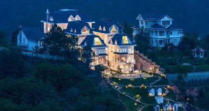 Dalat De Charme Village