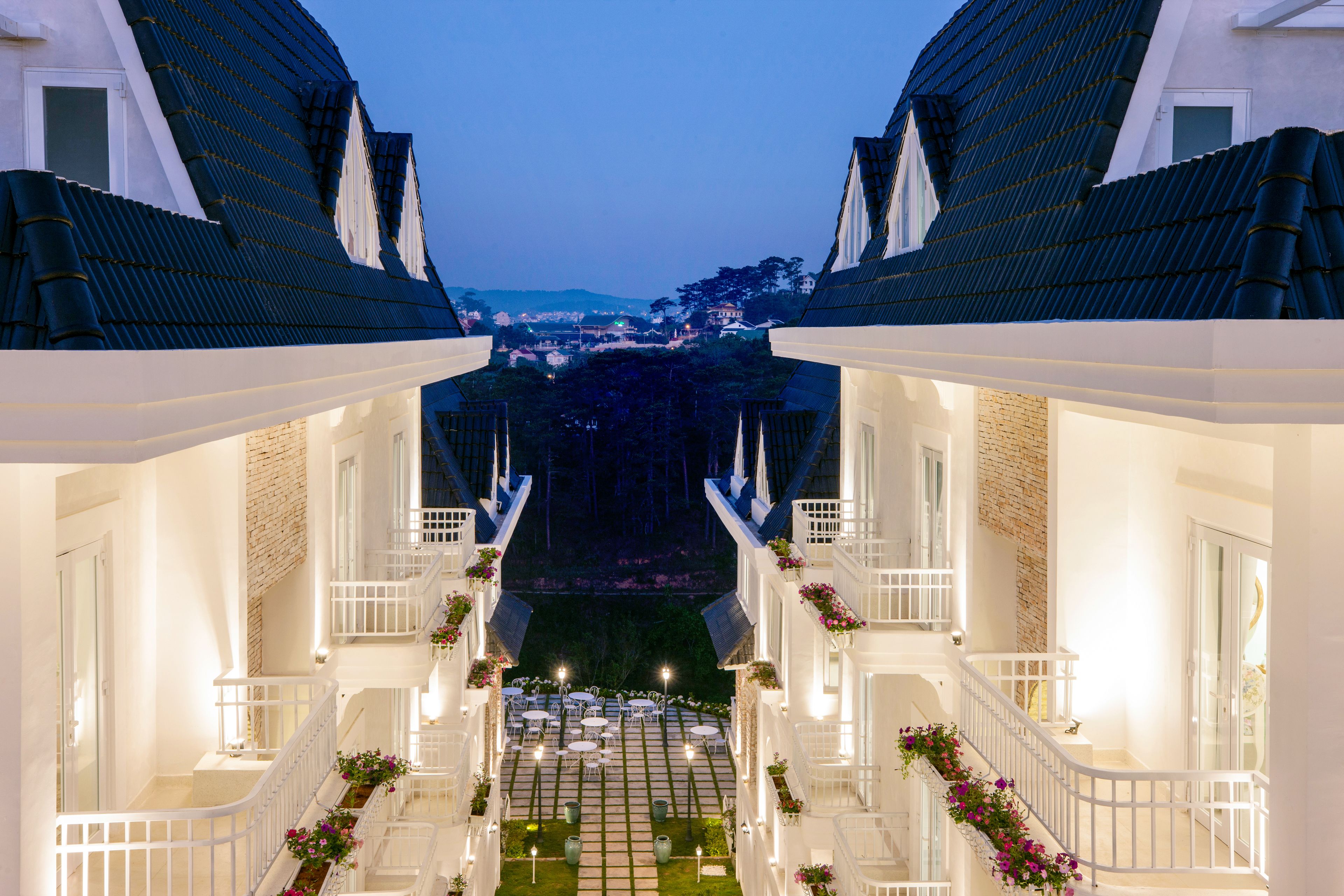 deluxe double room | view from room